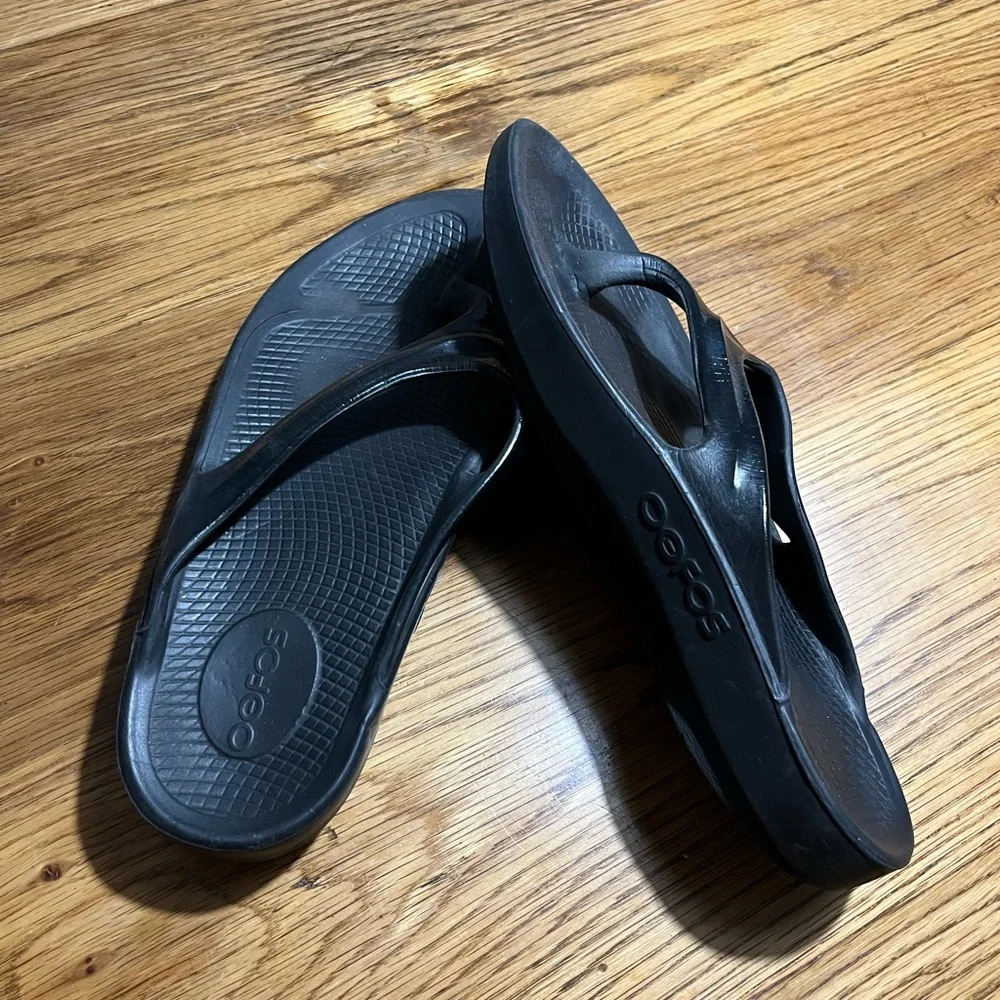 OOFOS Original Recovery Sandals | Black | Women’s 9 | Thong Flip Flops